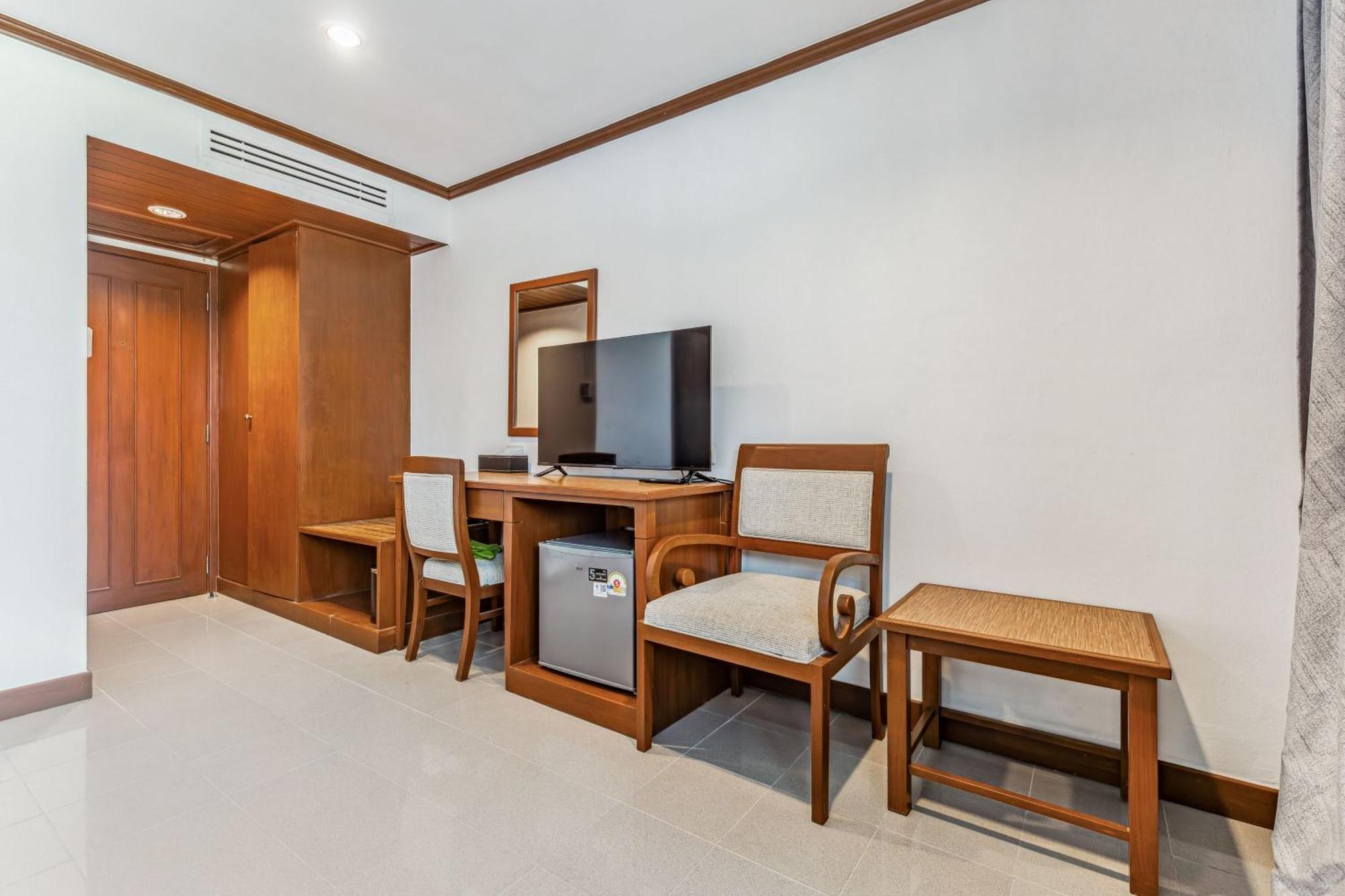 Rattana Beach Hotel Karon Bilik gambar