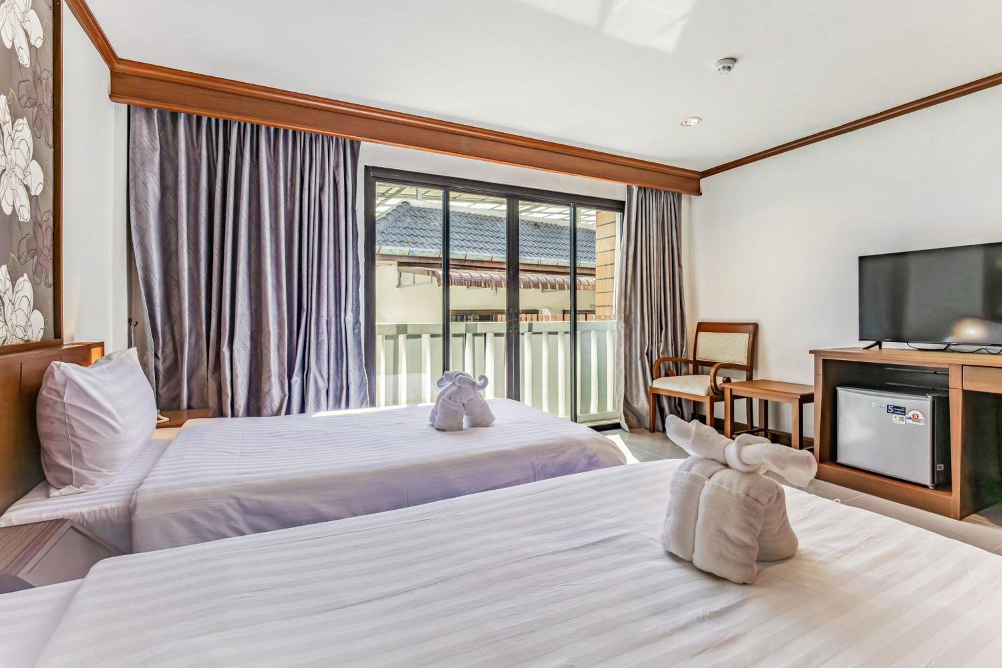Rattana Beach Hotel Karon Luaran gambar