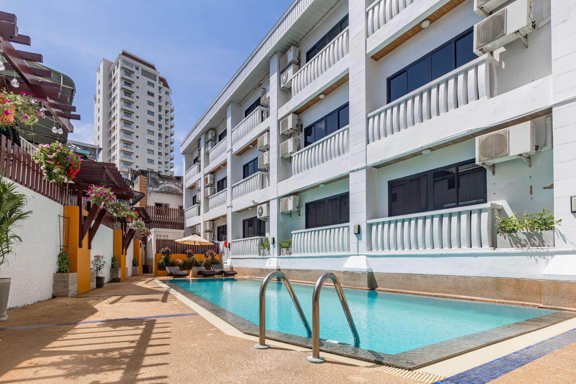 Rattana Beach Hotel Karon Luaran gambar