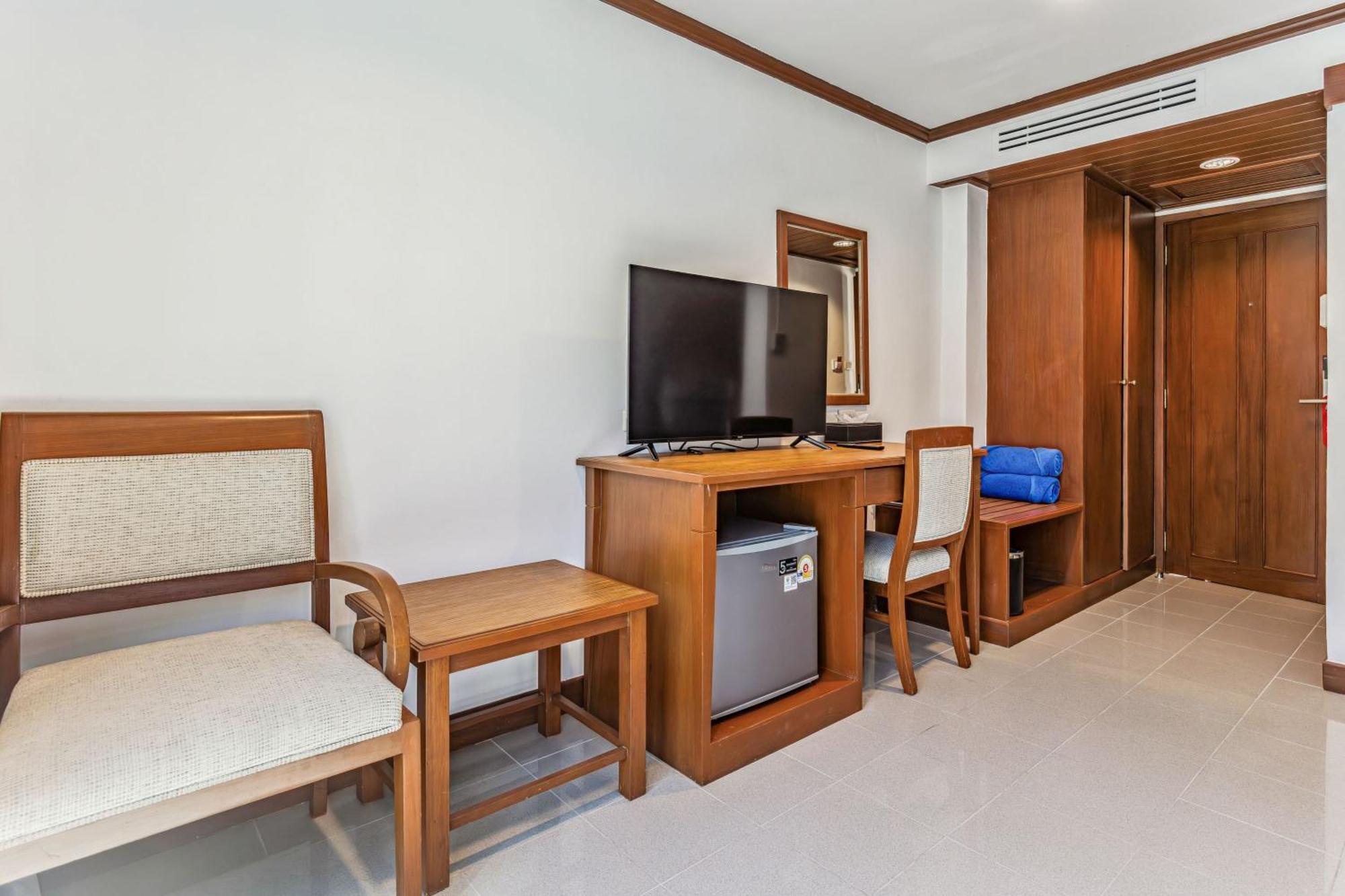 Rattana Beach Hotel Karon Bilik gambar