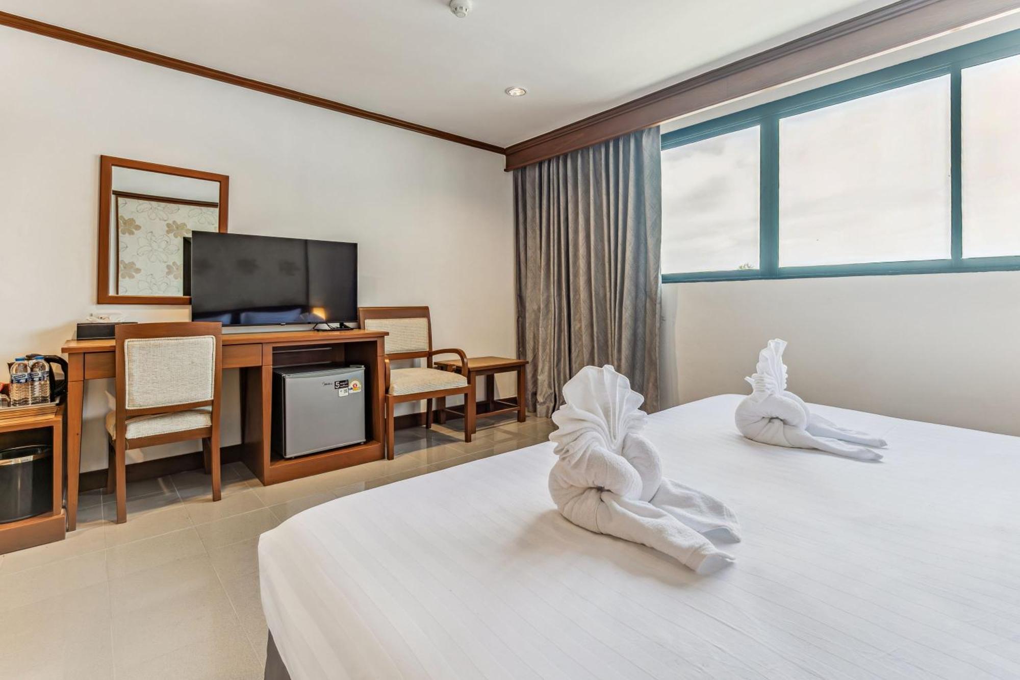 Rattana Beach Hotel Karon Bilik gambar