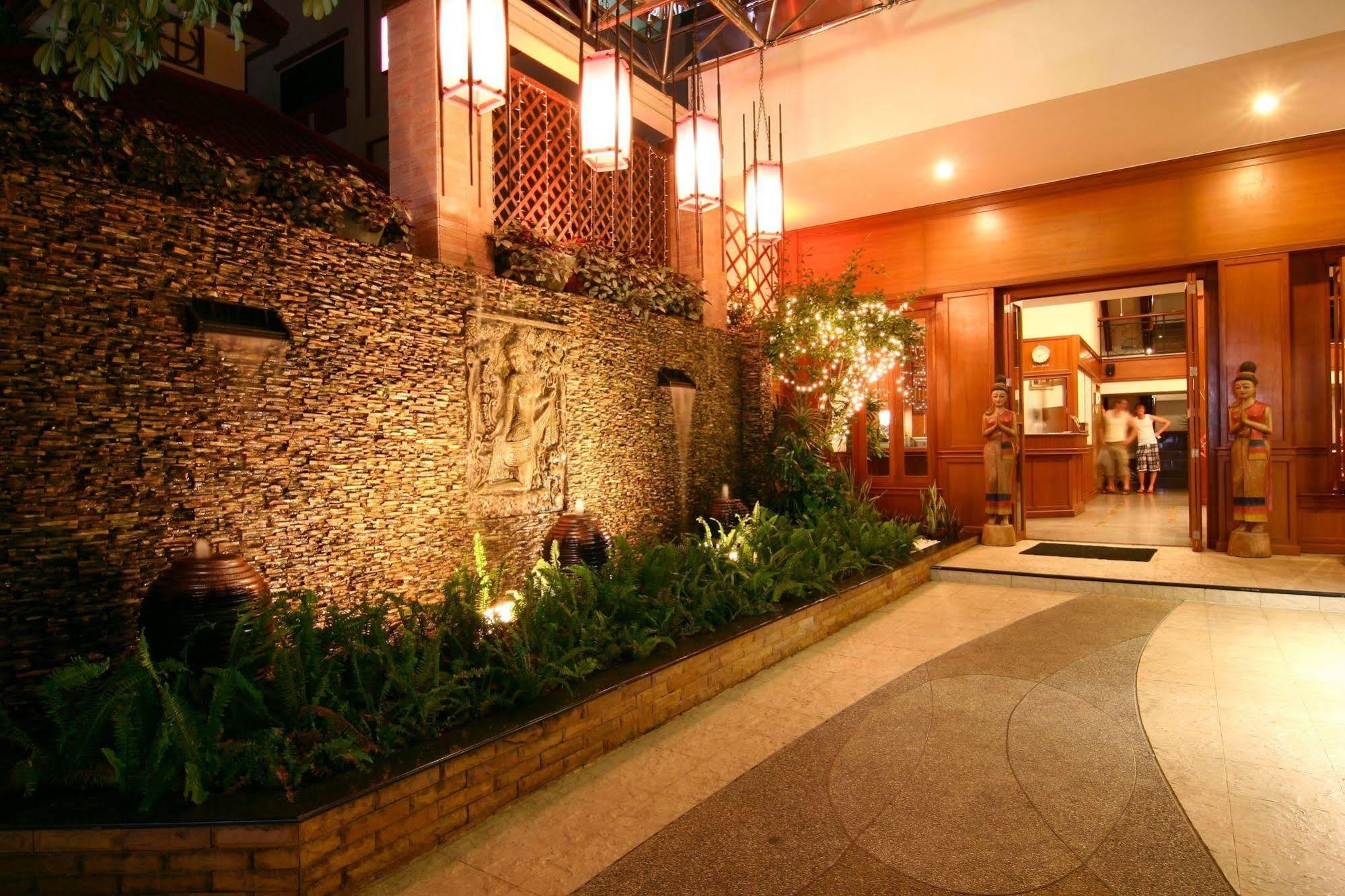 Rattana Beach Hotel Karon Luaran gambar