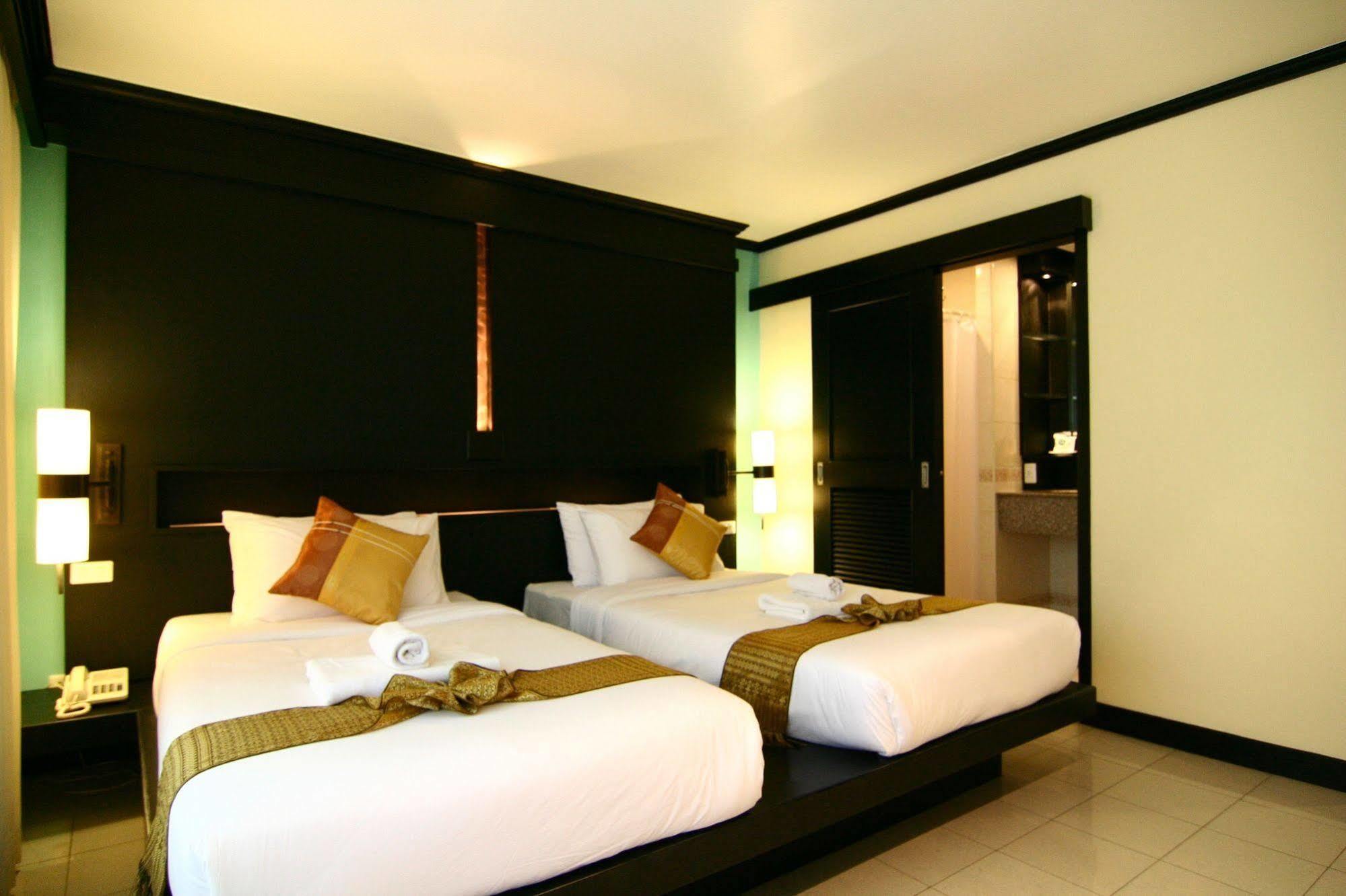 Rattana Beach Hotel Karon Luaran gambar